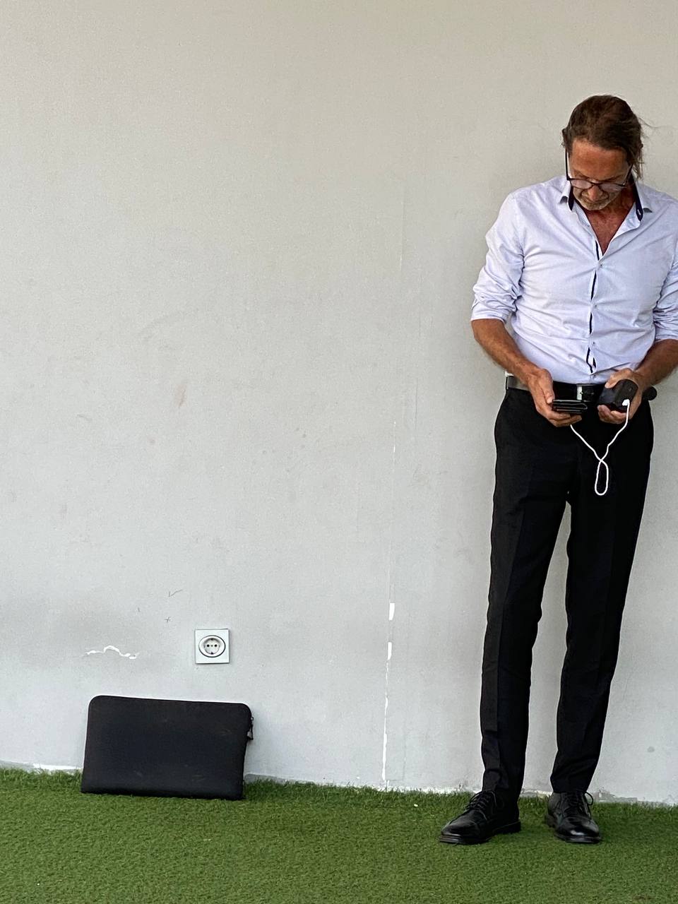 Jürg Zimmermann, Kontakt